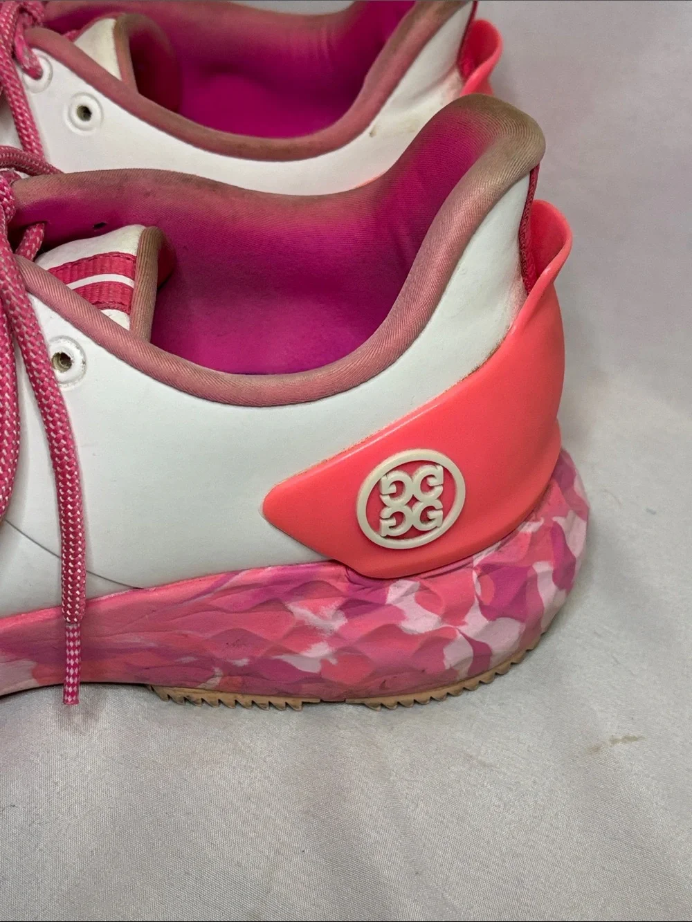G/FORE Women's Camo Sole Spikeless Golf Shoes Pink Size 8.5